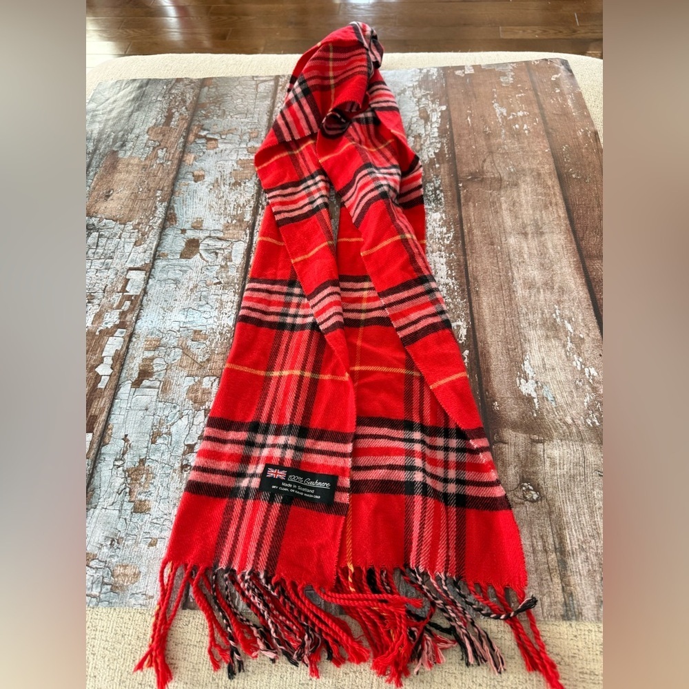 Orange Red 💯 Cashmere Made in Scotland Plaid Cashmere Scarf - Picture 4 of 4